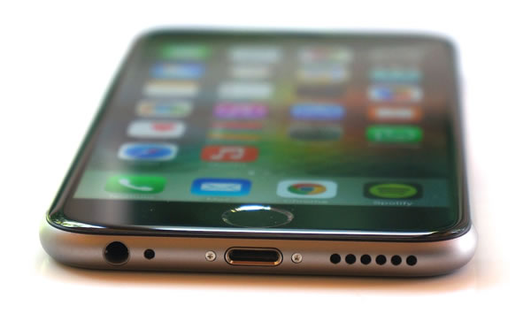 iPhone 6 diseño, puerto Lightning